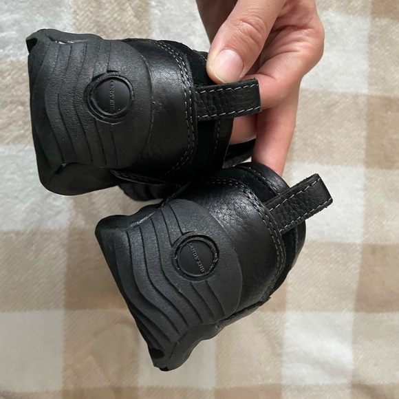 Lands End Leather Quilted Shoe size 7 Black Womens Casual Shoes New in Box - Picture 4 of 10